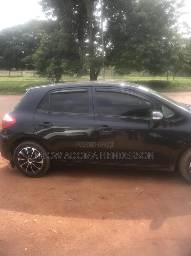 Toyota Auris 2010 Black