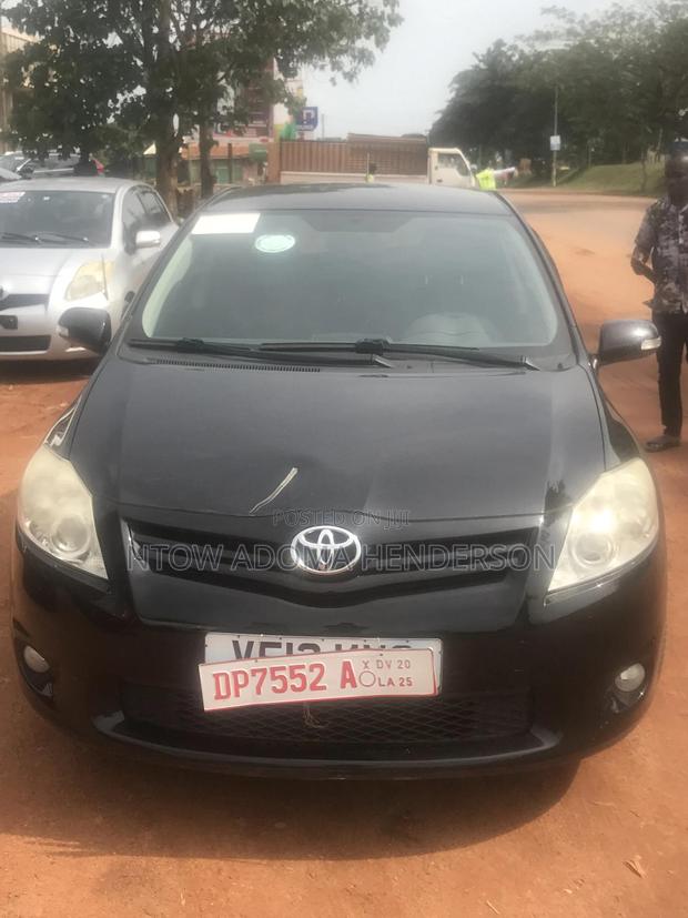 Toyota Auris 2010 Black