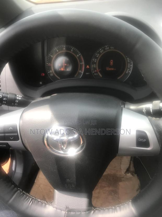 Toyota Auris 2010 Black