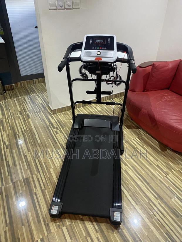 High Quality Treadmill With Massager Available photo 3