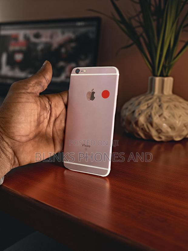 Apple iPhone 6s Plus 128 GB Gold · Photo 2