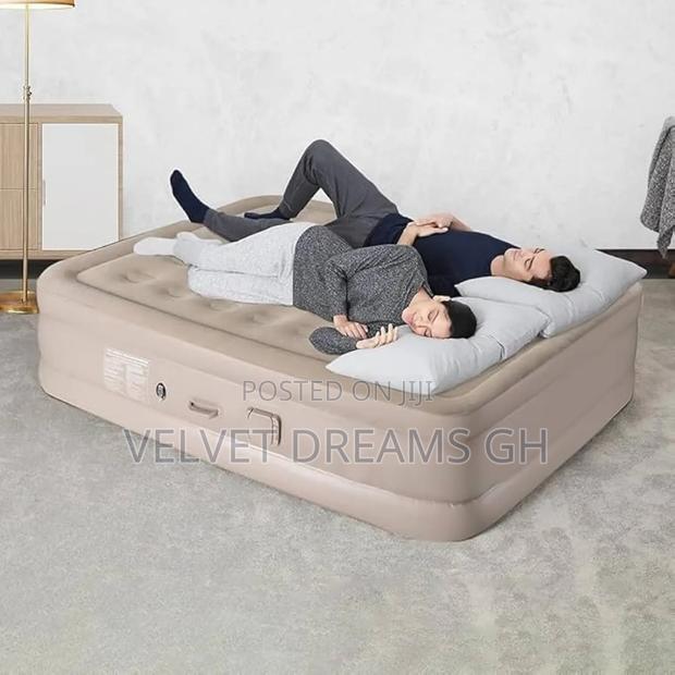 Quality Double Inflatable Mattress / Bed photo 2
