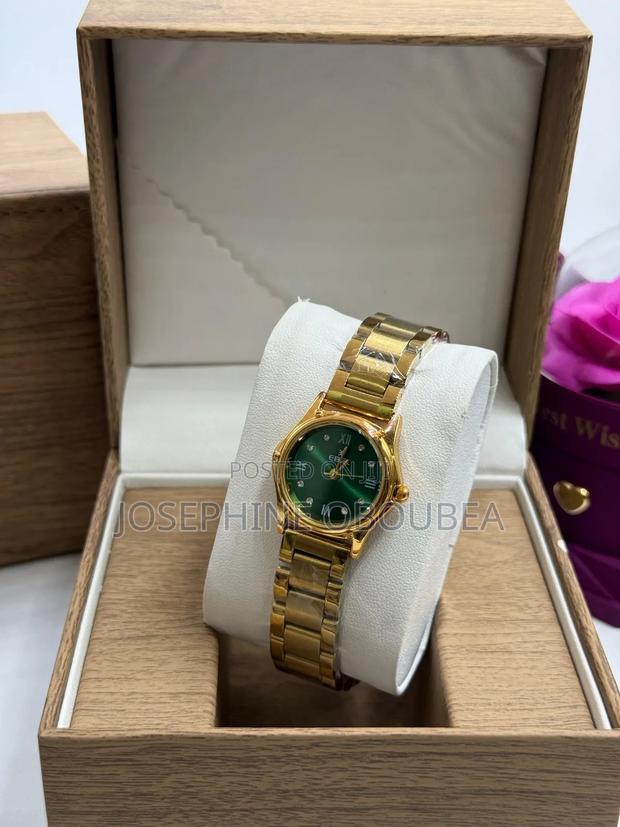 Female Watches photo 2