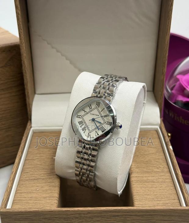 Female Watches photo 3
