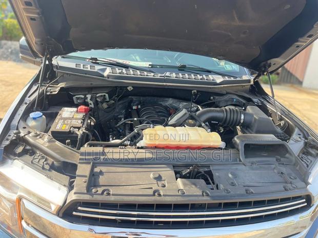 Ford F-150 2019 Black photo 9