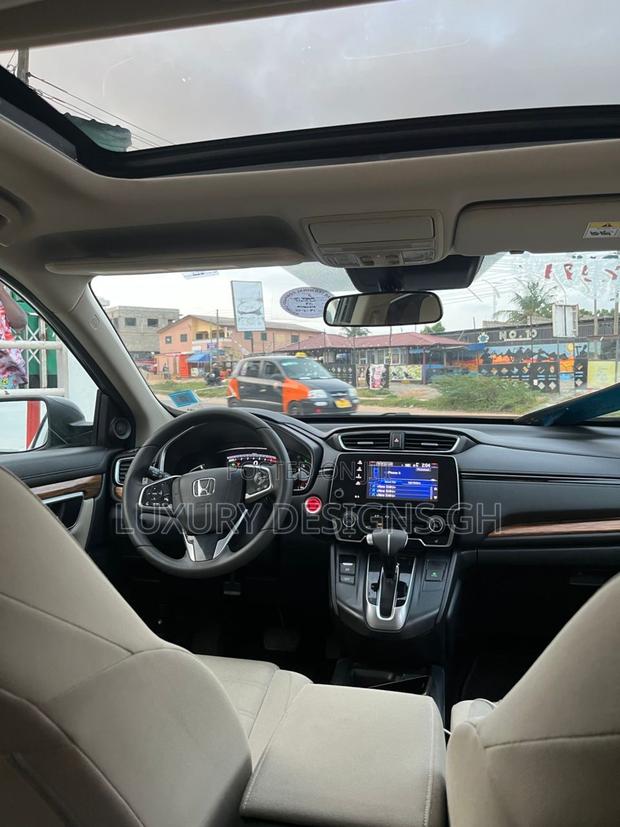 Honda CR-V 2018 Black photo 2
