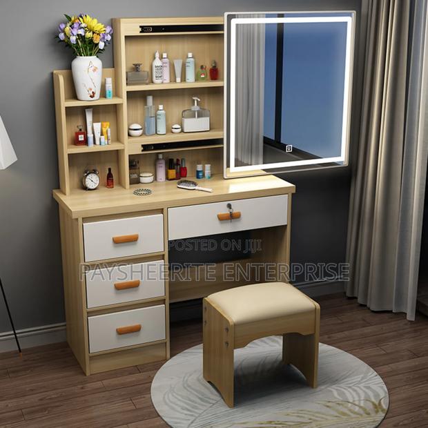 Vanity Dressing Mirror With Led Light 970 Cedis