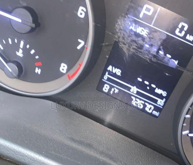 Hyundai Elantra 2017 Gray photo 2