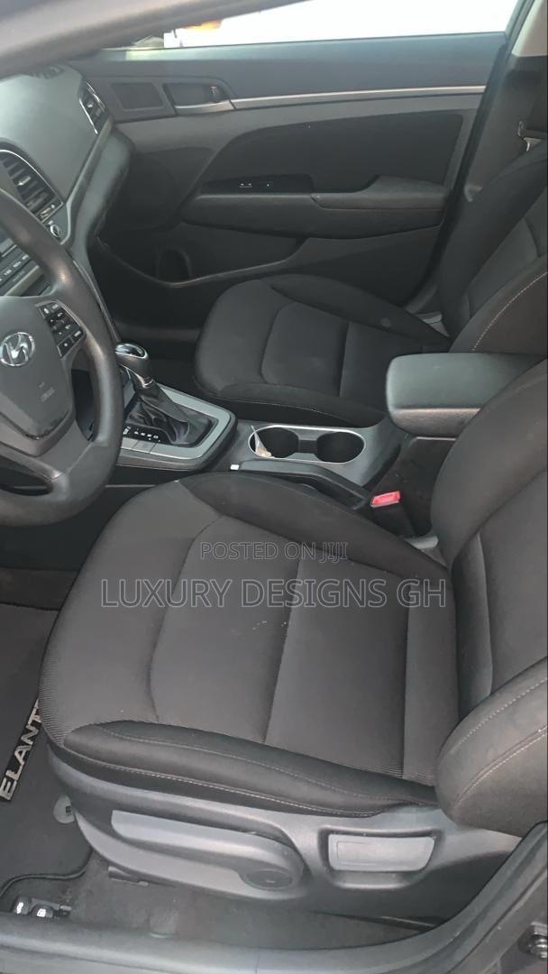 Hyundai Elantra 2017 Gray photo 7