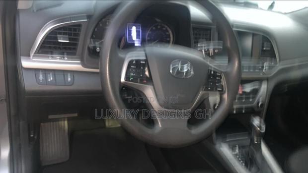 Hyundai Elantra 2017 Gray photo 8