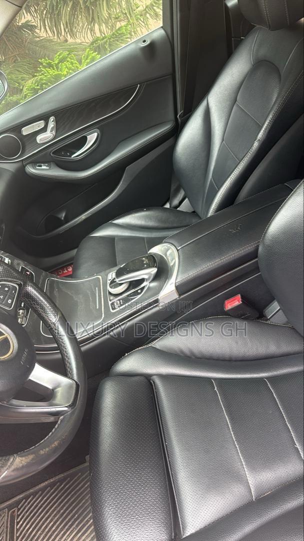 Mercedes-Benz C300 2016 Gray photo 4