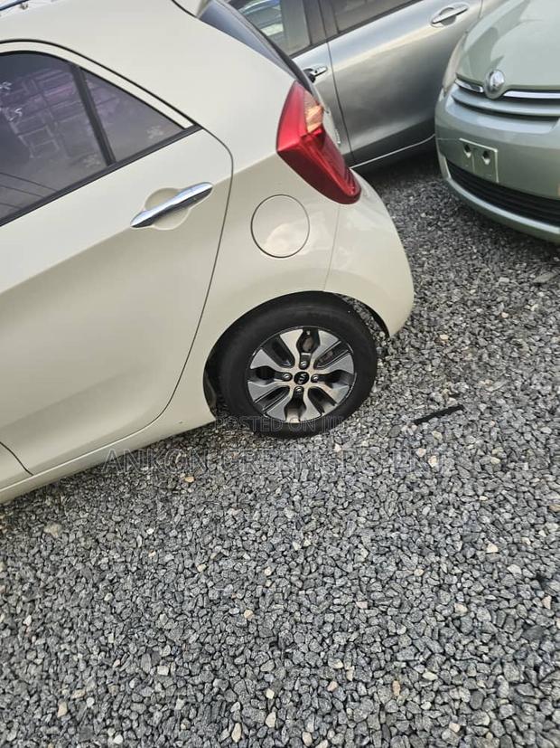 Kia Morning 2016 Off white