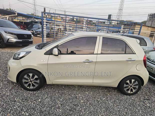 Kia Morning 2016 Off white