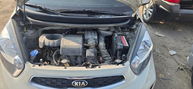 Kia Morning 2016 Off white