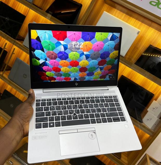 New Laptop HP EliteBook 840 G5 8GB AMD Ryzen 5 SSD 256GB photo 3