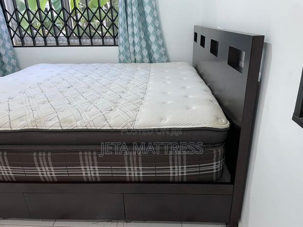 King Size Mattress 76/80/14 Inches photo 3