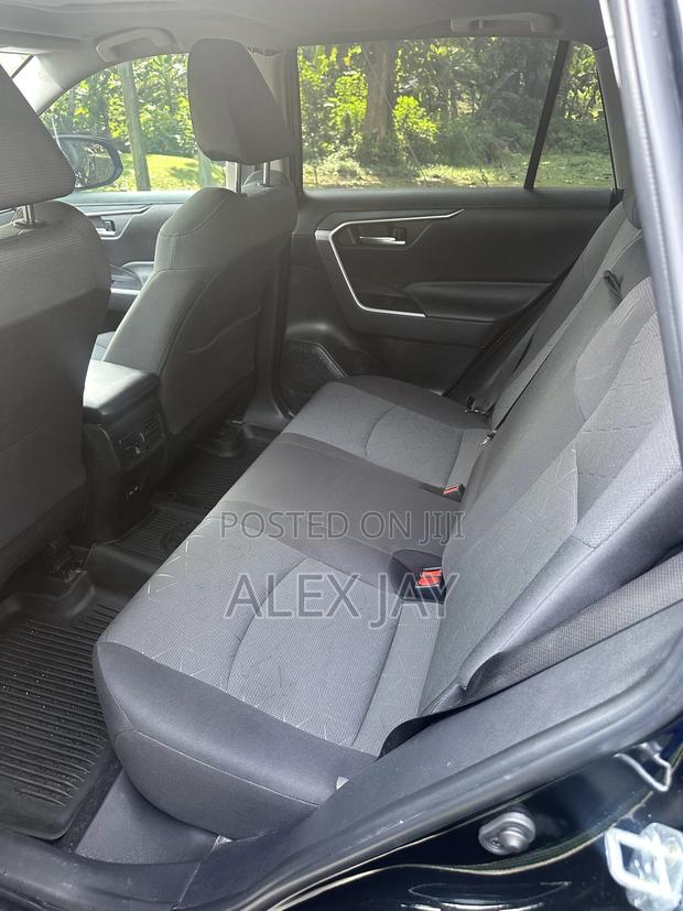 Toyota RAV4 XLE AWD 2023 Black