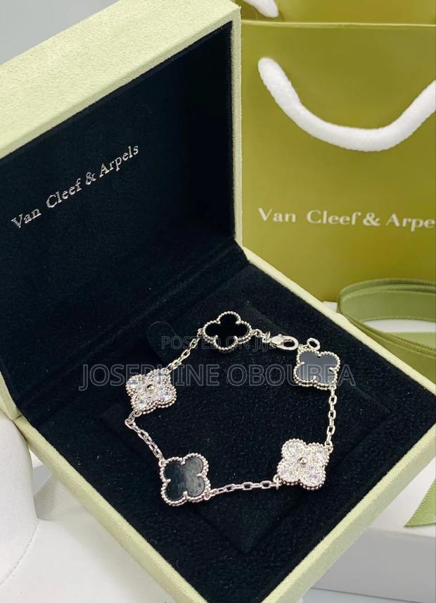 Van Clreff Bracelet photo 2