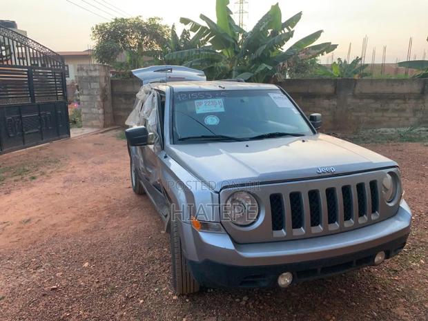 Jeep Patriot Latitude FWD 2016 Silver