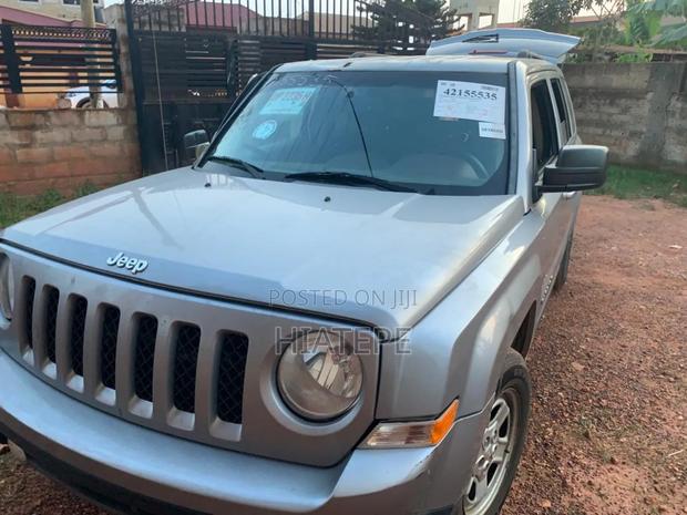 Jeep Patriot Latitude FWD 2016 Silver