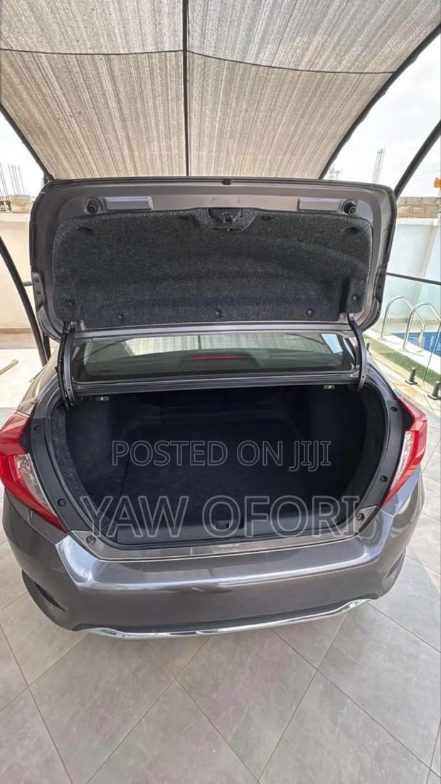 Honda Civic 2019 Gray