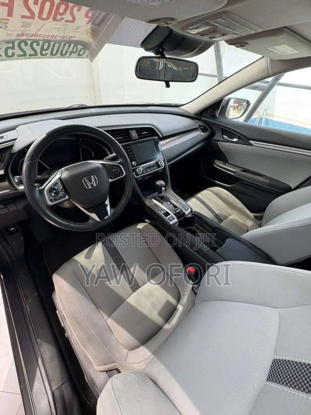 Honda Civic 2019 Gray