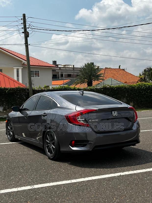 Honda Civic 2017 Gray photo 2
