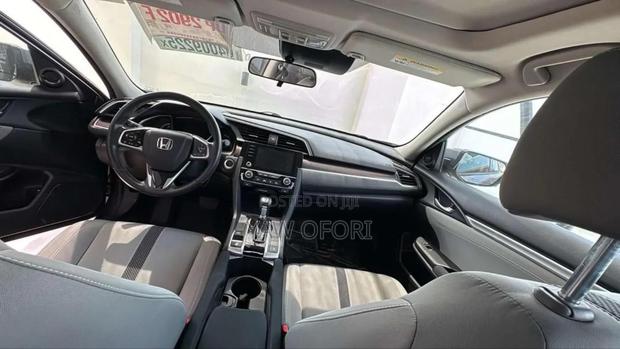 Honda Civic 2019 Gray