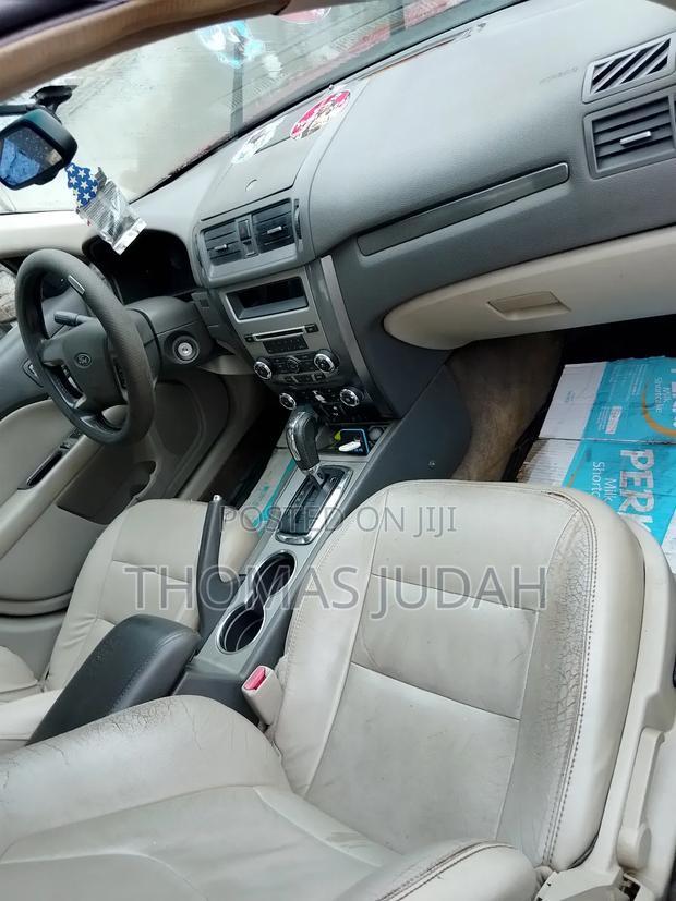 Ford Fusion 2010 Red