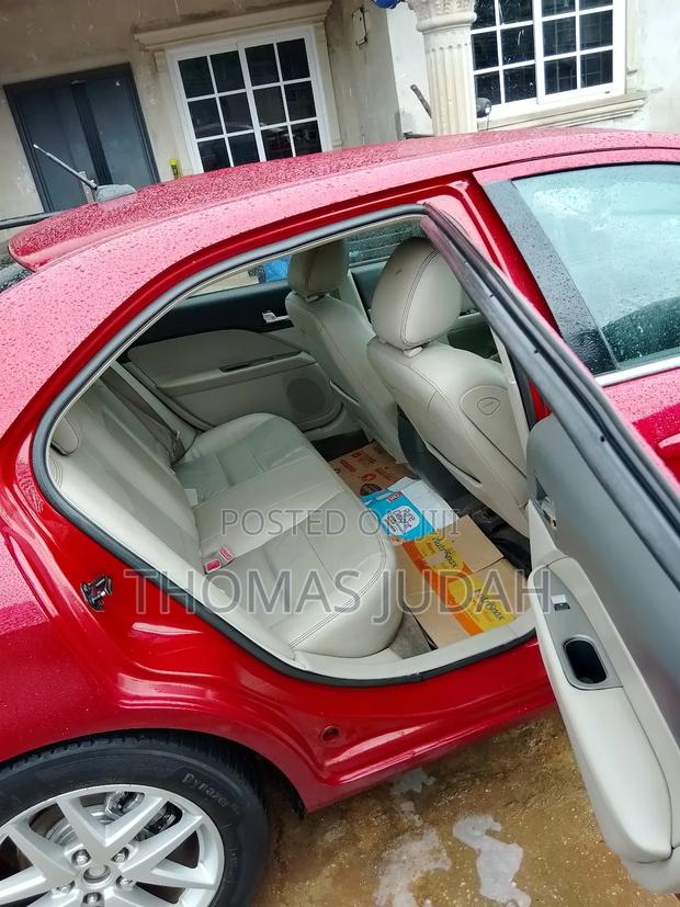 Ford Fusion 2010 Red