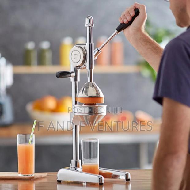 Black Commercial Juicer - Uk