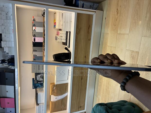 Apple iPad Pro 13 (2024) 1 TB Silver photo 5