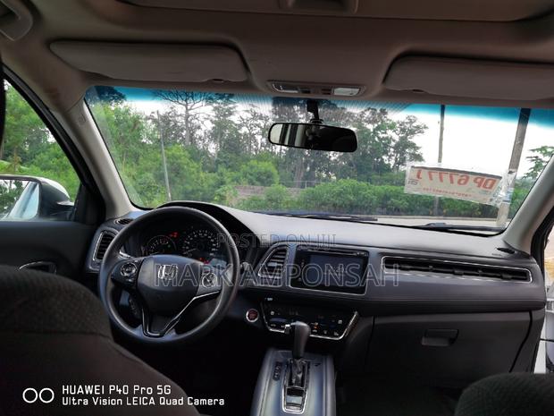 Honda HR-V 4dr SUV (1.5L 4cyl CVT) 2016 White