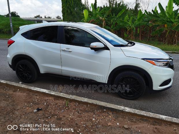 Honda HR-V 4dr SUV (1.5L 4cyl CVT) 2016 White