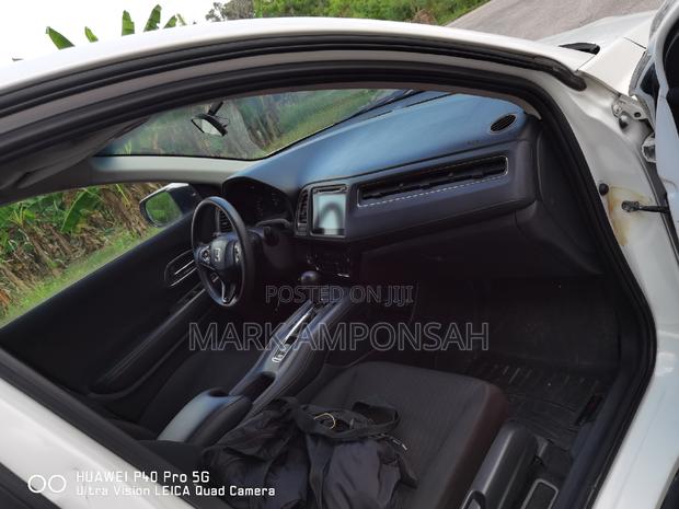 Honda HR-V 4dr SUV (1.5L 4cyl CVT) 2016 White