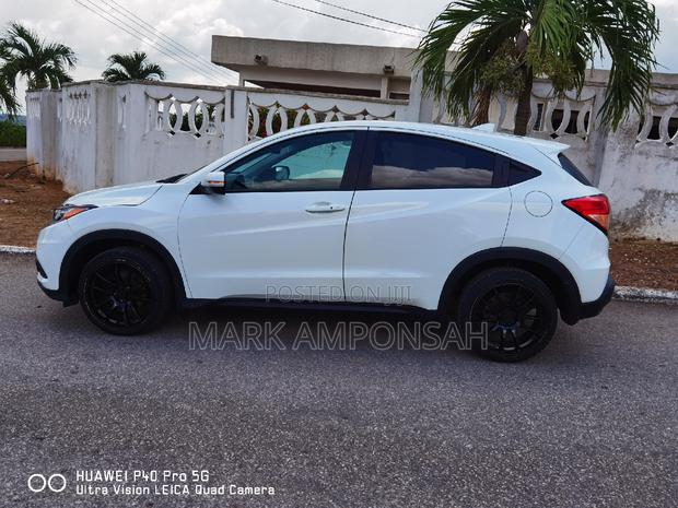 Honda HR-V 4dr SUV (1.5L 4cyl CVT) 2016 White