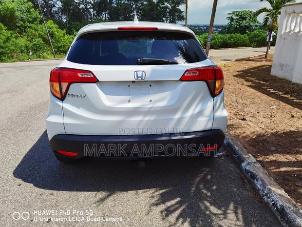 Honda HR-V 4dr SUV (1.5L 4cyl CVT) 2016 White