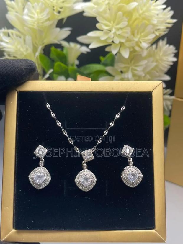 Chain, Earrings for Ladies photo 5