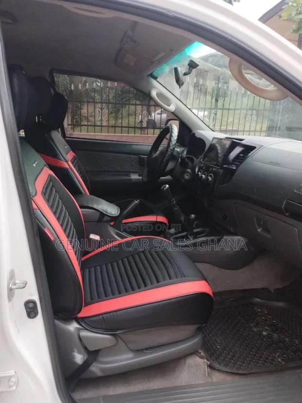 Toyota Hilux 3.0 D-4D 4x4 2013 White