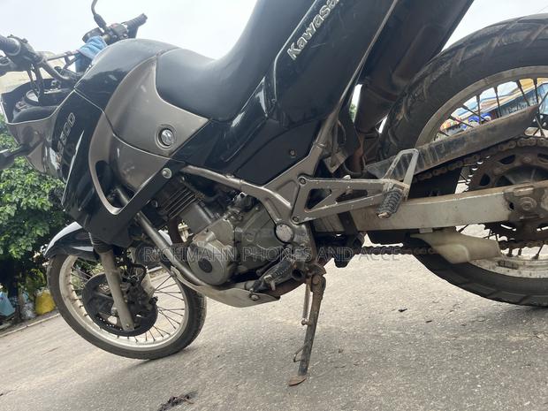 Kawasaki Bike 2002 Black · Photo 3