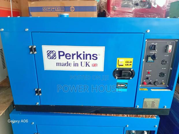 Perkins 15kva Sound-Reduced Generator · Photo 2