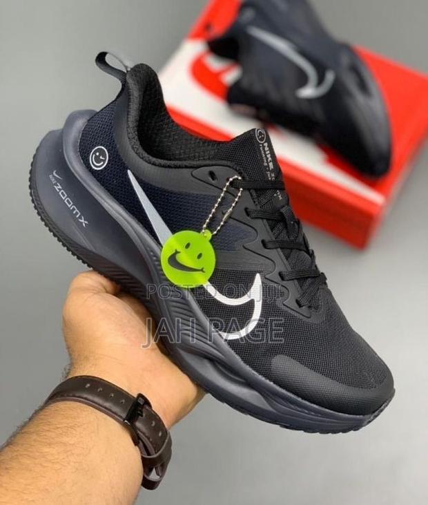 Nike Zoom Runner Sneakers photo 3