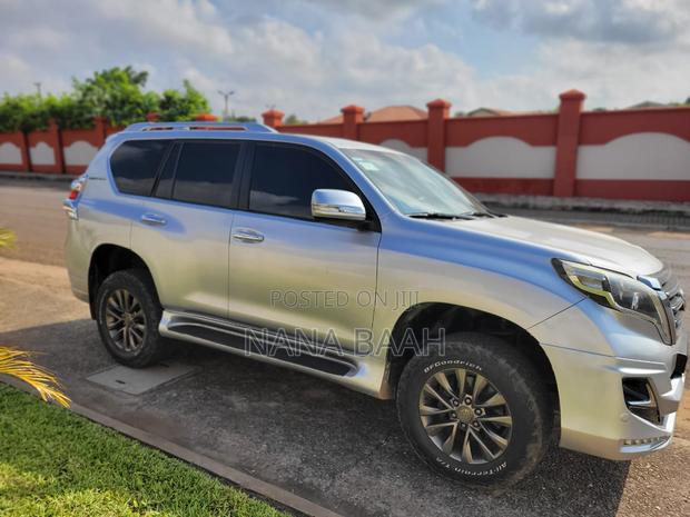 Toyota Land Cruiser Prado 2014 Silver
