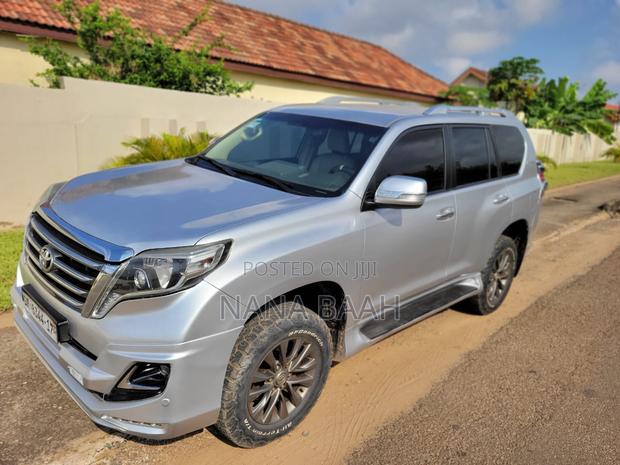 Toyota Land Cruiser Prado 2014 Silver