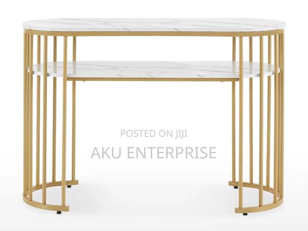 Nail Pedicure Table · Photo 4