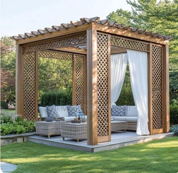 Modern Wooden Pergola · Photo 4