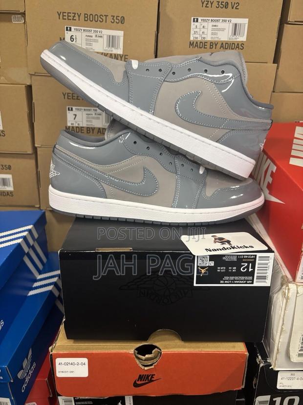 Jordan 1 Low Se Medium Sneakers