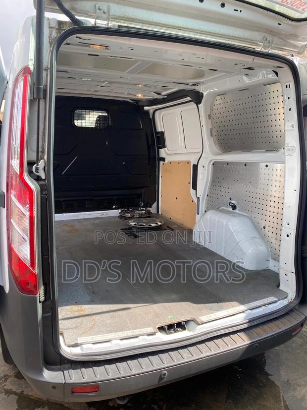 Ford Transit 2017 White