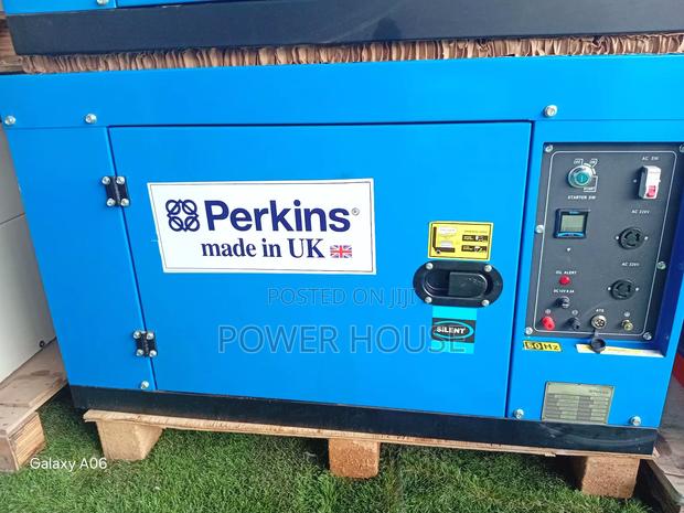 Perkins 15kva Power Unit Offering Smooth Operation · Photo 2