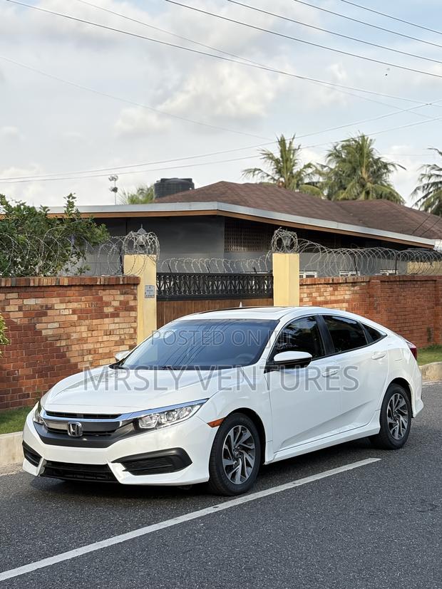 Honda Civic EX Sedan 2018 White